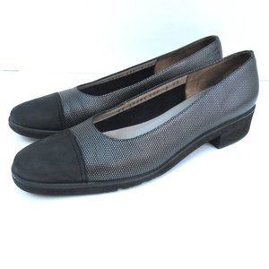 Ferragamo Gray/Black Leather Ballet Flats 6 2A